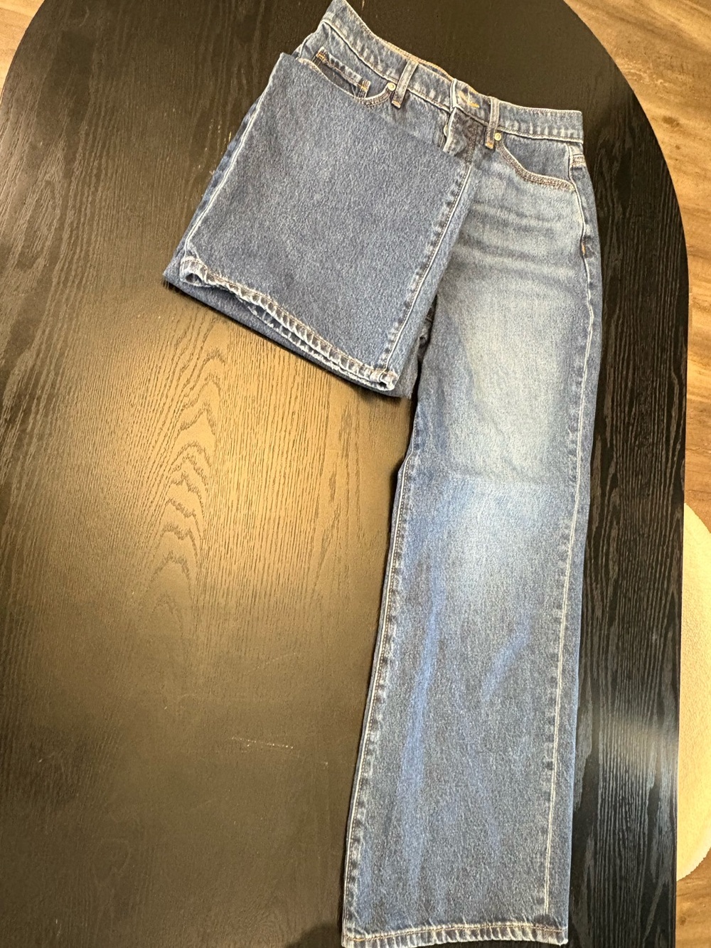 Classic Straight-Leg Jeans in Dark Blue Denim